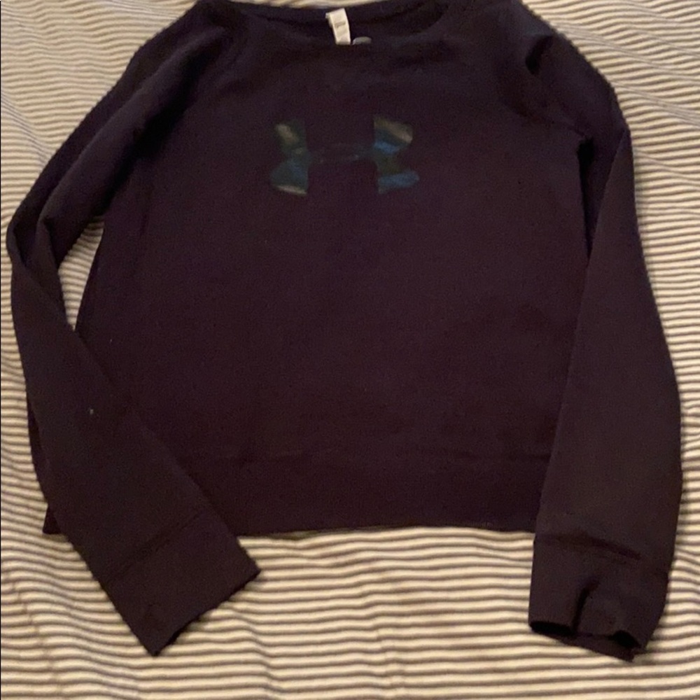 Under Armour sweatshirt